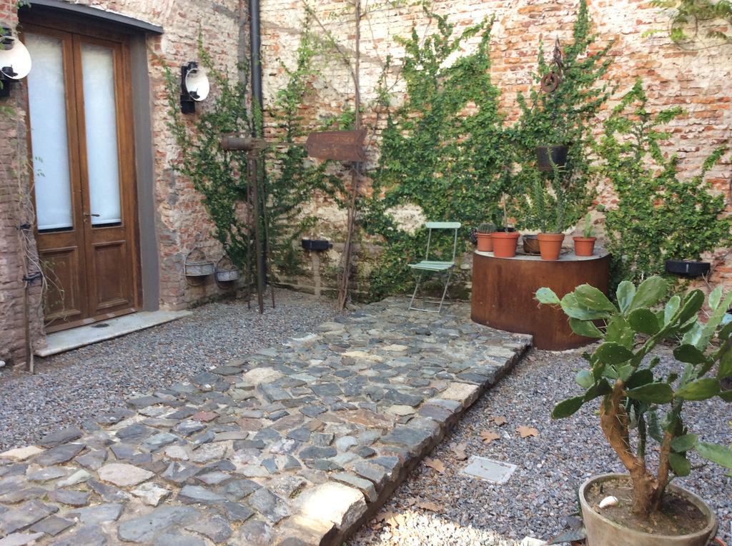 El Patio De Las Glicinas Colonia del Sacramento Bagian luar foto
